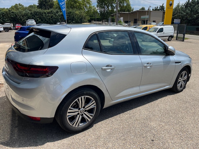 megane-dci-renault-uzes