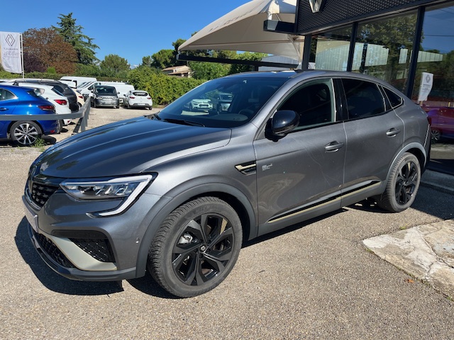 renault-uzes-arkana-e-tech-a-vendre-2