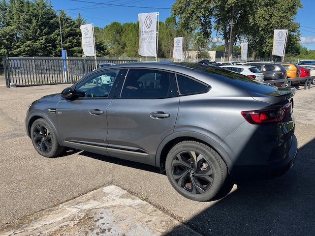 renault-uzes-arkana-e-tech-a-vendre-5