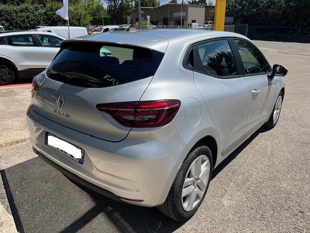 renault-uzes.clio-business-4