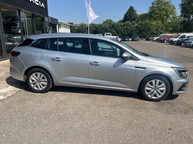 renault-uzes-megane-estate-a-vendre-2