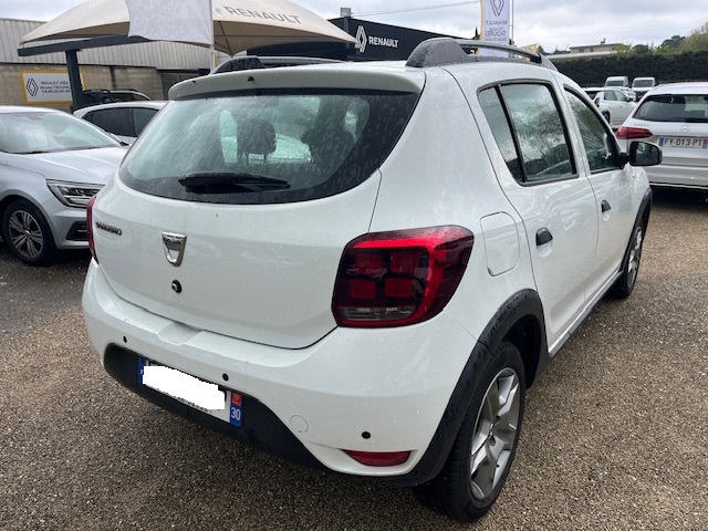 renault-uzes-dacia-sandero-stepway-a-vendre-5