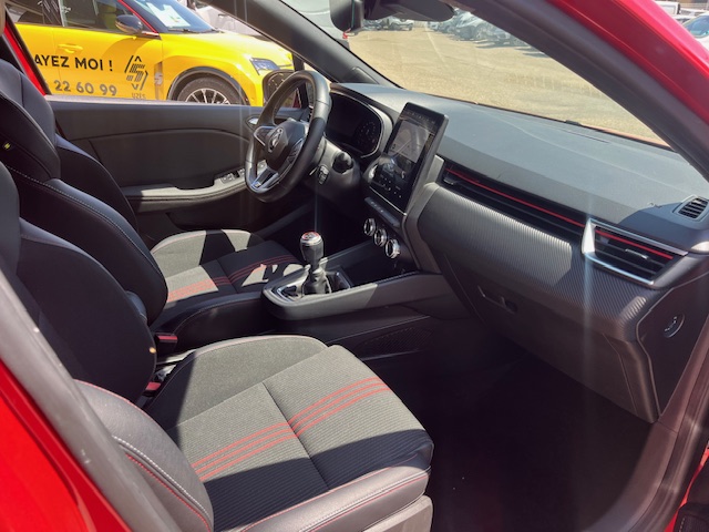 renault-uzes-clio-a-vendre-6
