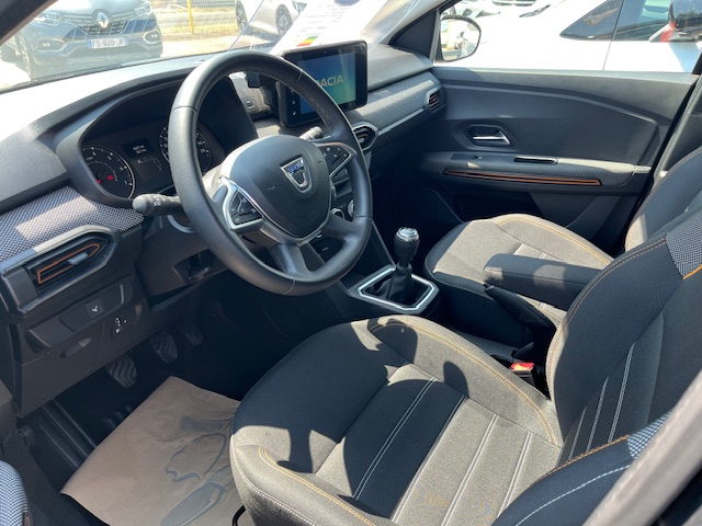 renault-uzes-sandero-stepway-a-vendre-5