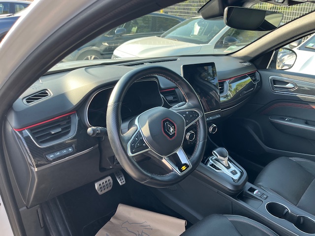 renault-uzes-arkana-rs-line-a-vendre