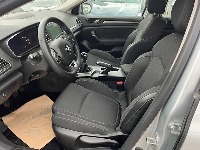 renault-uzes-megane-a-vendre-3