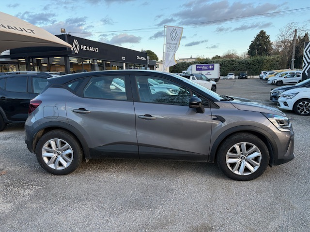 renault-uzes-captur-a-vendre-3