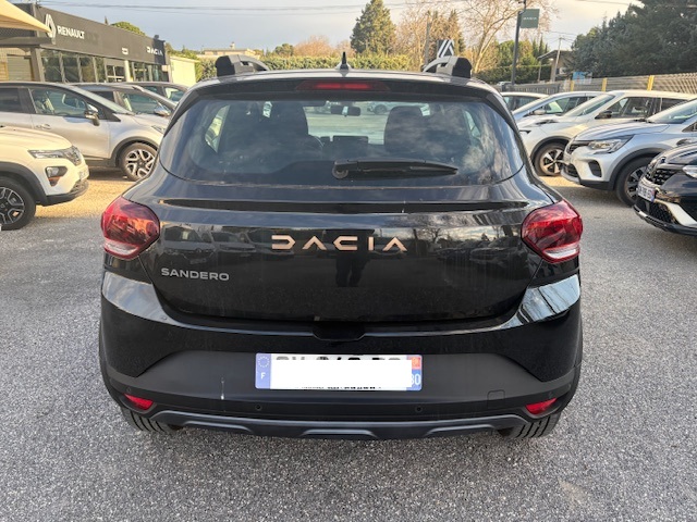 renault-uzes-dacia-sandero-stepway-a-vendre-5