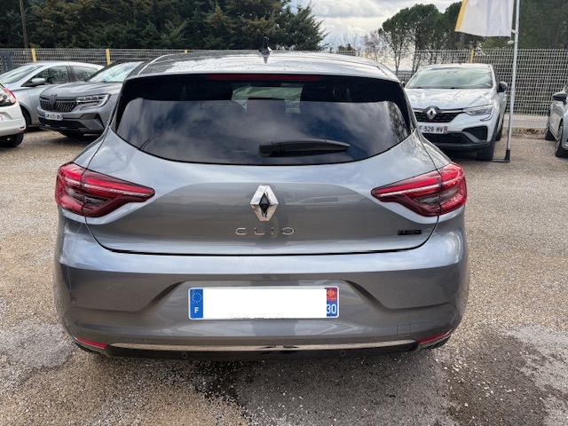 renault-uzes-clio-a-vendre-3