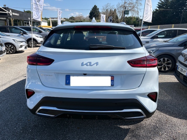 renault-uzes-kia-sceed-a-vendre-2