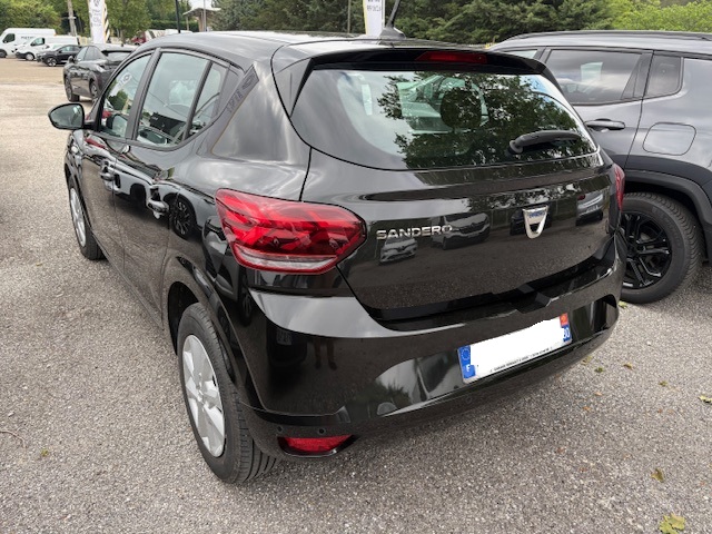 renault-uzes-dacia-sandero-a-vendre-2