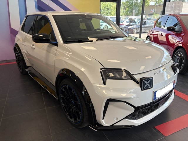 renault-uzes-alpine-a590-a-vendre-2