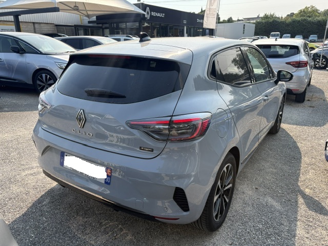renault-uzes-clio-a-vendre-5