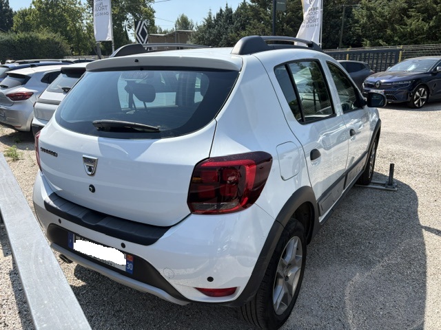 renault-uzes-sandero-stepway-a-vendre-4